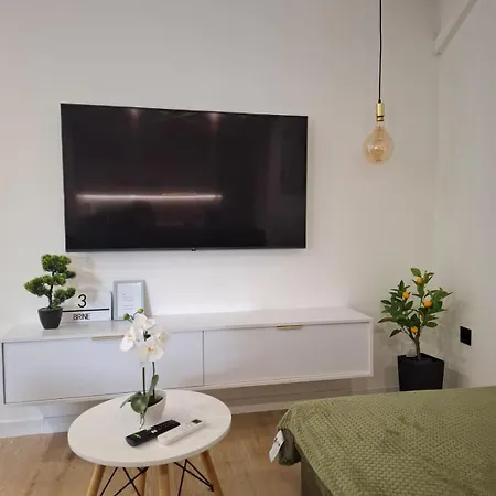 Apartman Ladini Lana *