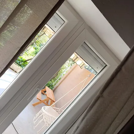 Ladini Lana Apartman *